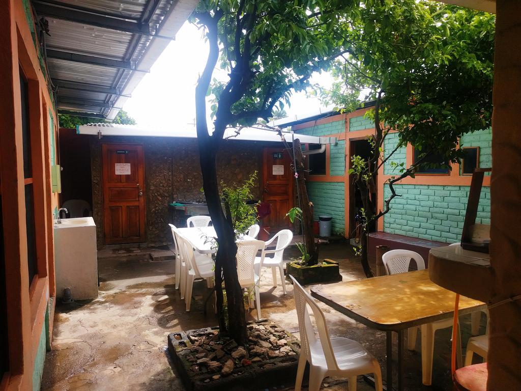 Hostal Los Chamos San Juan del Sur Exterior foto